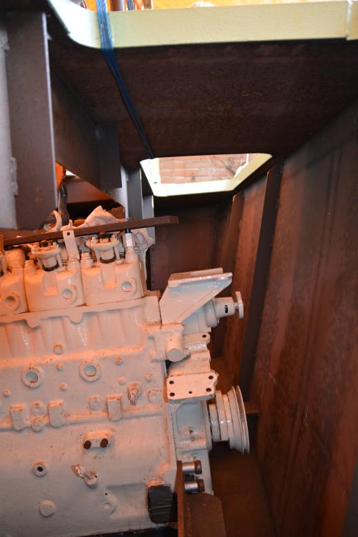 19-04-2015, Achterpiekje vanaf bb zijde met dieselmotor